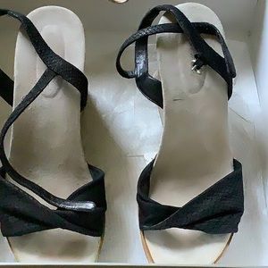 Kenneth Cole platform heels